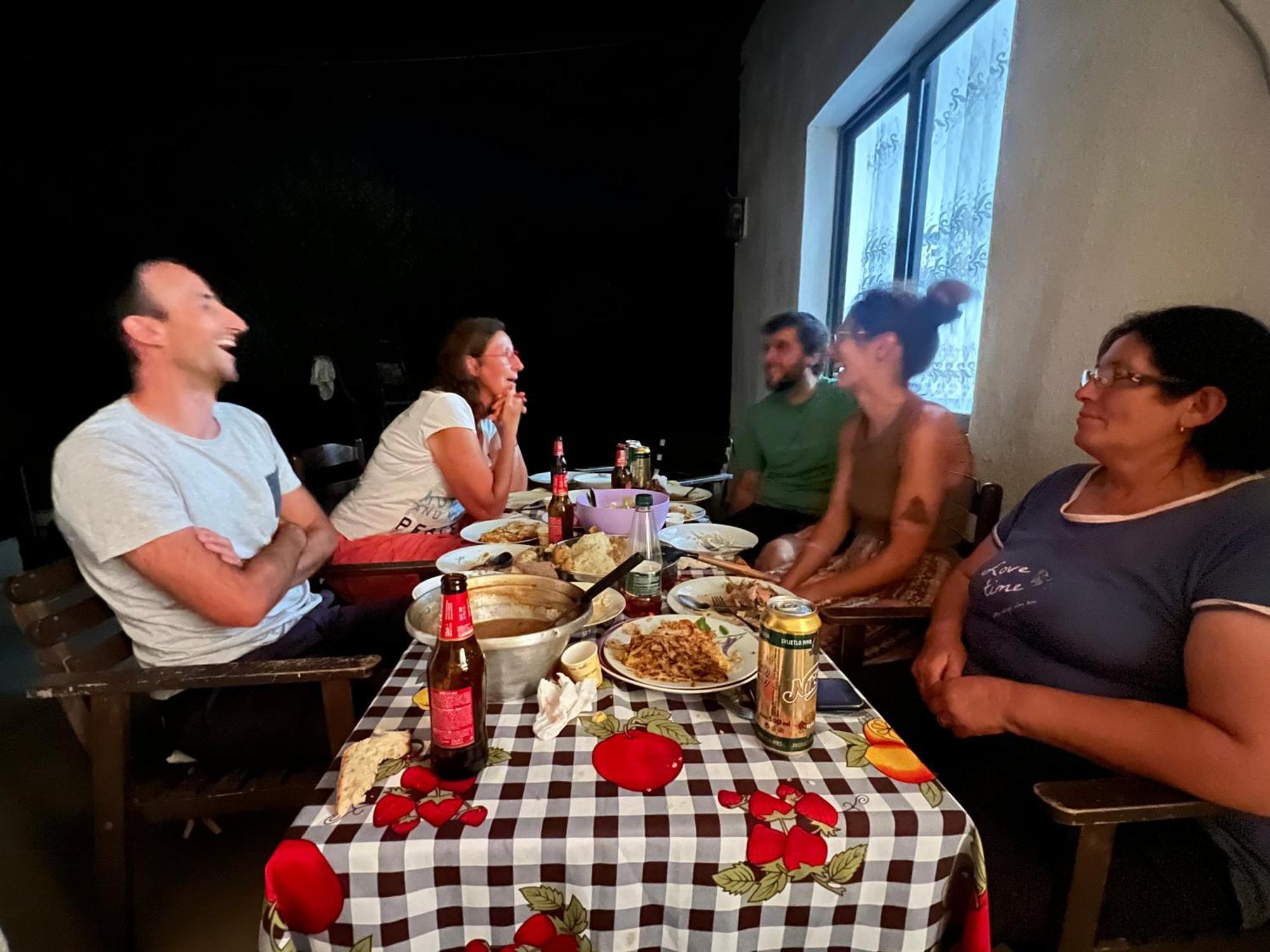 Elbasan Backpacker Hostel ภายนอก รูปภาพ