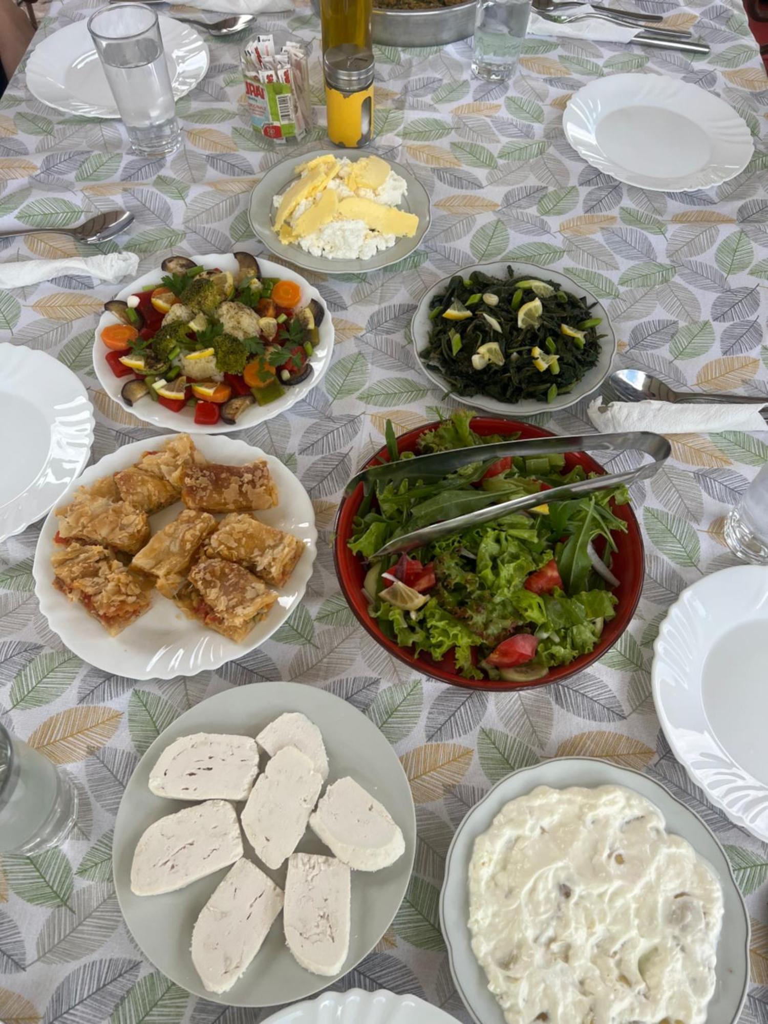 Elbasan Backpacker Hostel ภายนอก รูปภาพ