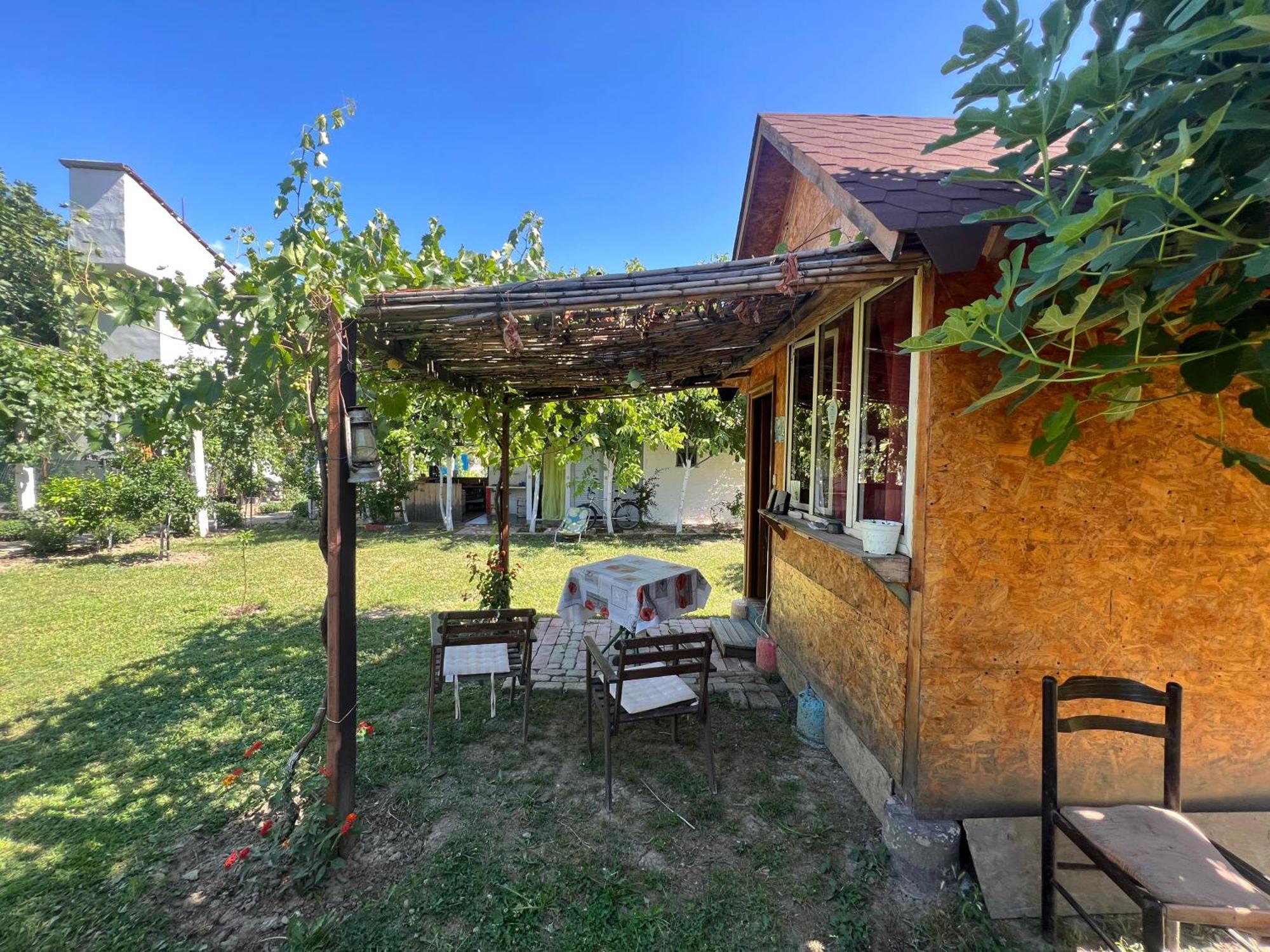 Elbasan Backpacker Hostel ภายนอก รูปภาพ