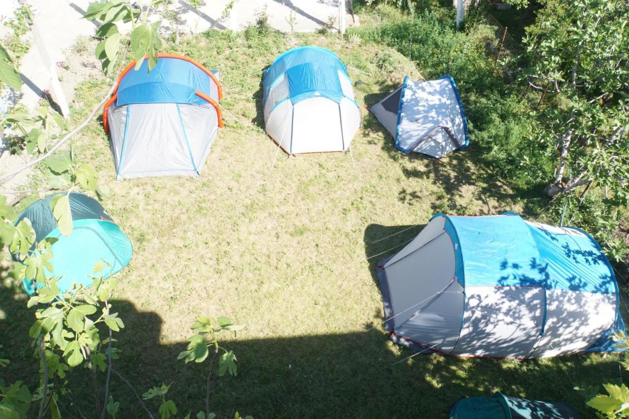 Elbasan Backpacker Hostel ภายนอก รูปภาพ